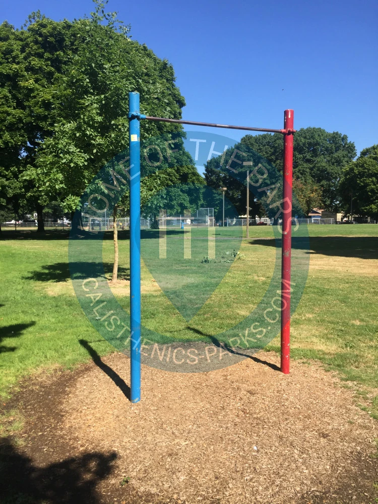 Portland - Outdoor Exercise Stations - Powell Park - United States - Spot
