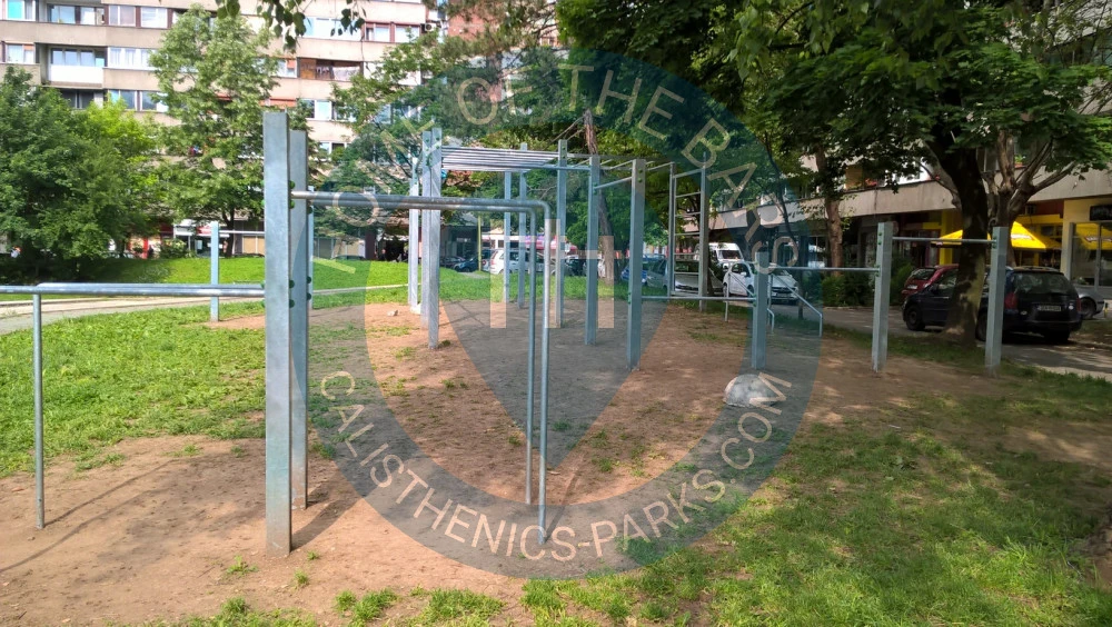 Calisthenics park in Higia, Albina i Franje Herljevića, Slatina, Tuzla, Grad Tuzla, Tuzlanski kanton, Federacija Bosne i Hercegovine, 75000, Bosna i Hercegovina / Босна и Херцеговина