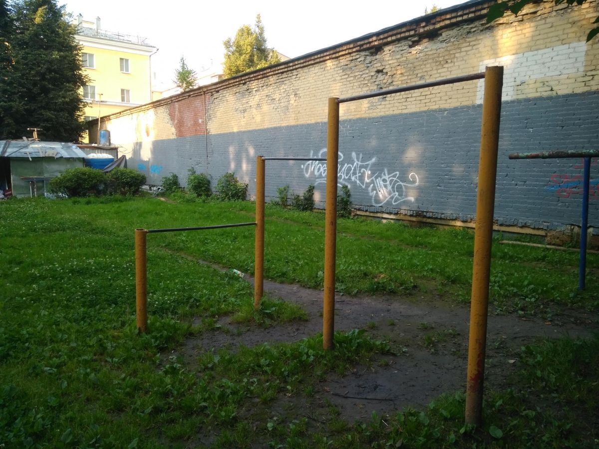 Calisthenics park in 8, Западная улица, Климовск, Подольск, городской округ Подольск, Московская область, Центральный федеральный округ, 142100, Россия
