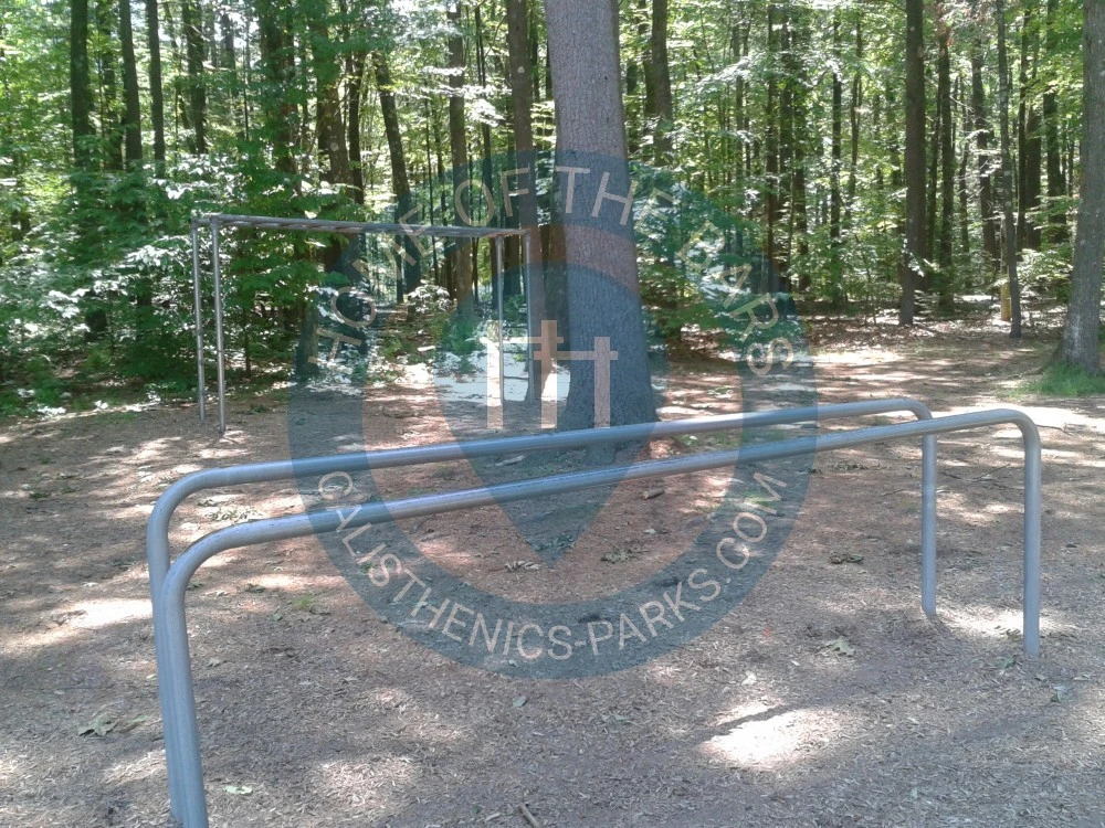 Avon - Connecticut - Outdoor Fitness Park - Farmington river - United States - Spot