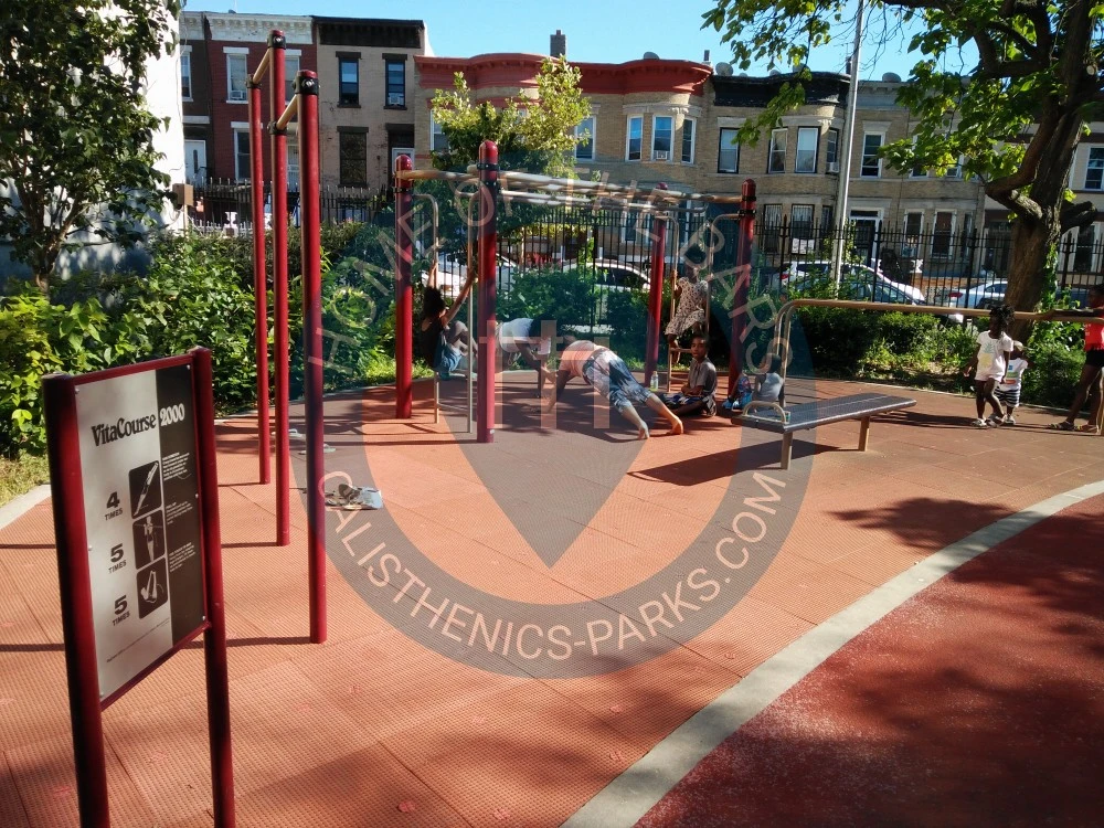 Calisthenics park in 423, Marion Street, Ocean Hill, Brooklyn, Kings County, City of New York, New York, 11233, United States