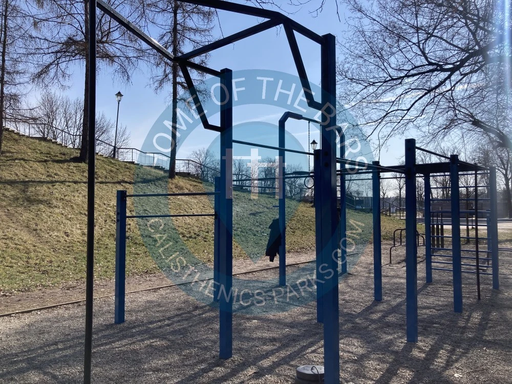 Outdoor Gym - Kraków - Street Workout Park Kraków - Poland - Spot
