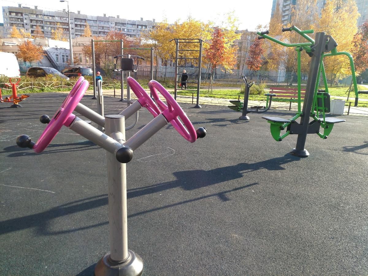 Outdoor Gym - Saint Petersburg - Saint Petersburg - Aire de Fitness - Пр-Кт Пятилеток - Russia - Spot