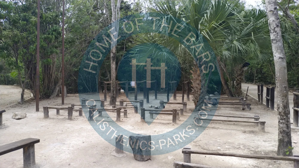 Exercise Stations - Cancún - Calisthenics park Kabah Cancun - Mexico - Spot