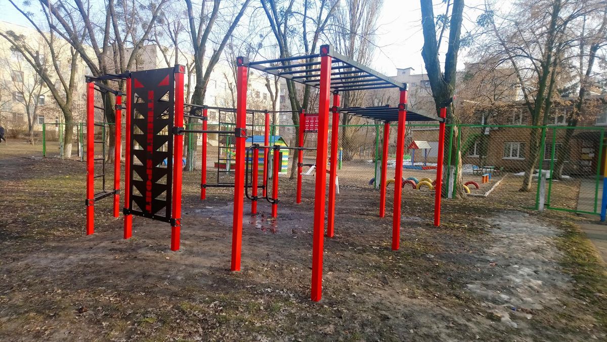 Outdoor Gym - Kyiv - Kyiv - Aire de Fitness - Н-Стиль - Ukraine - Spot