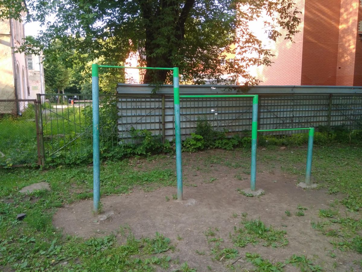 Calisthenics park in 8, Западная улица, Климовск, Подольск, городской округ Подольск, Московская область, Центральный федеральный округ, 142100, Россия