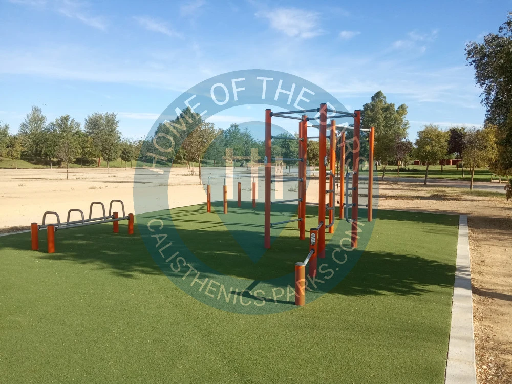 Calisthenics Facility - Seville - Outdoor Fitness Charco de la pava - Spain - Spot