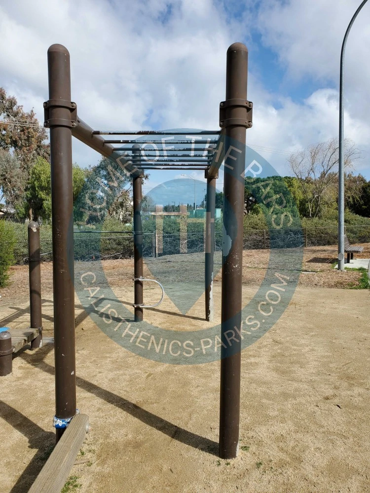 Fitness Facility - San Mateo - Outdoor Gym Laurie Meadows Park - United States - Spot