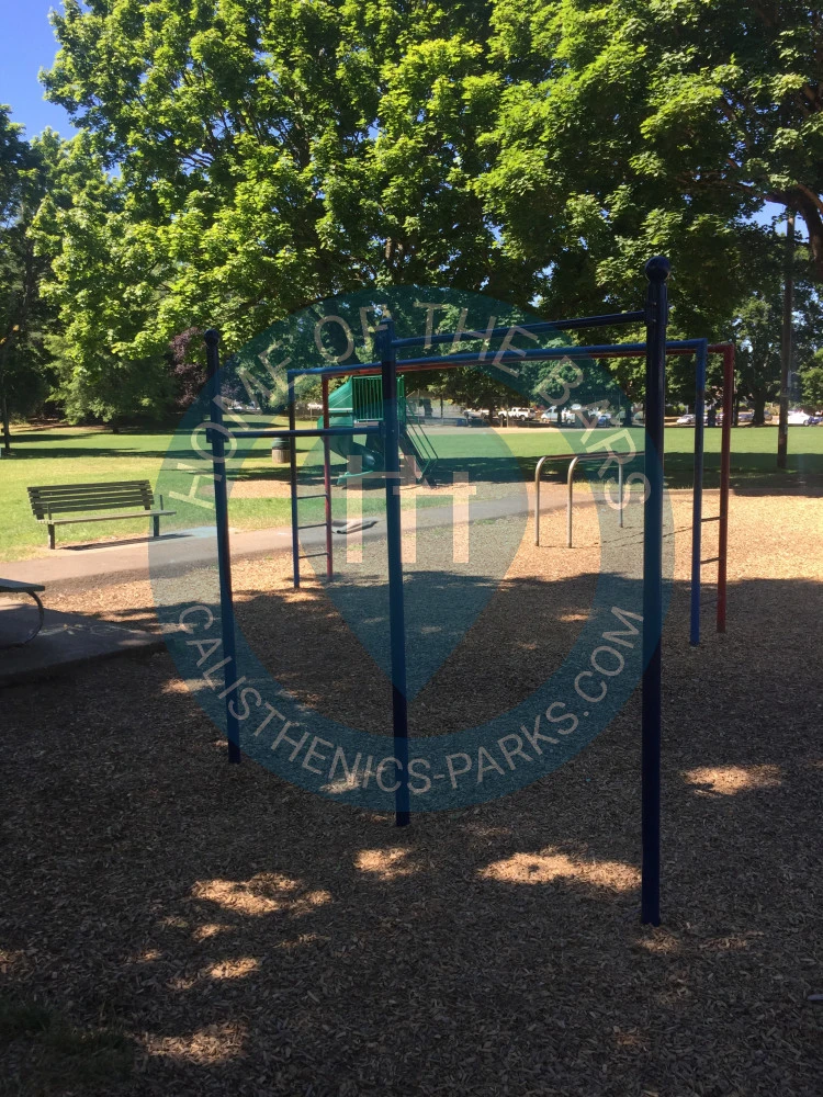 Portland  - Outdoor Exercise Gym - Sewallcrest Park - United States - Spot