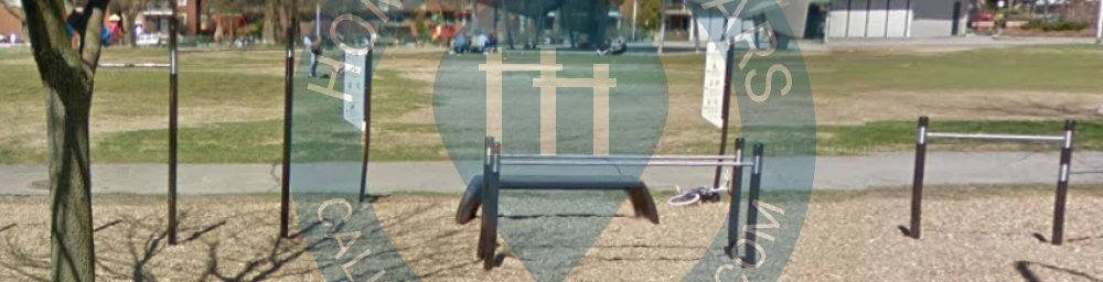 Montréal - Calisthenics Equipment - Trekfit - Parc Jean-Brillant - Canada - Spot