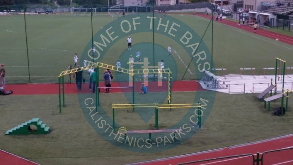 Calisthenics park in Gradski Stadion Breza "FK Rudar", Alije Izetbegovića, Vrankamen, Breza, Općina Breza, Zeničko-dobojski kanton, Federacija Bosne i Hercegovine, 71370, Bosna i Hercegovina / Босна и Херцеговина