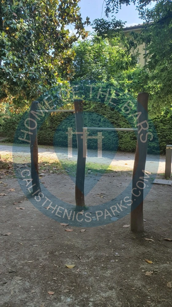 Outdoor Pull Up Bars - Reggio Emilia - Sbarre Parco Alcide Cervi - Italy - Spot