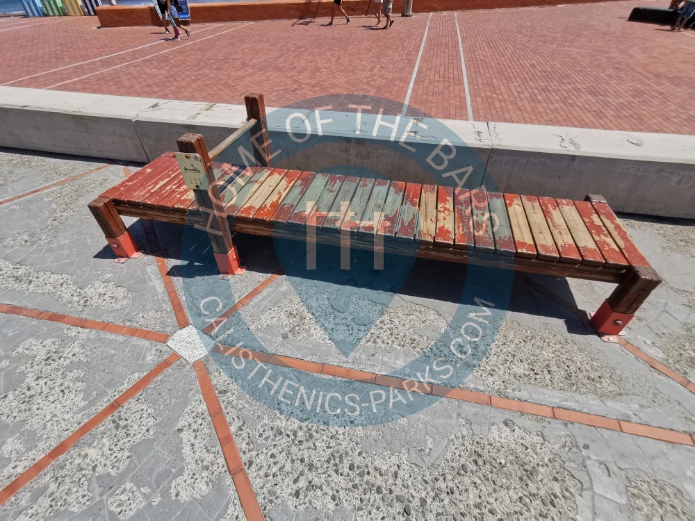 Calisthenics park in Alfredo Kraus, Plaza De Los Jardines Del Atlantico, Guanarteme, Las Palmas de Gran Canaria, Las Palmas, Canarias, 35010, España