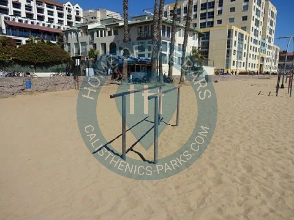 Calisthenics park in Old Muscle Beach, Pacific Terrace, Santa Monica, Los Angeles County, CAL Fire Southern Region, California, 90401, United States