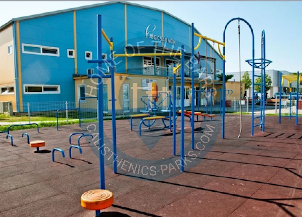 Calisthenics Facility - Debrecen - Street workout park - Debrecen Jégcsarnok - Hungary - Spot