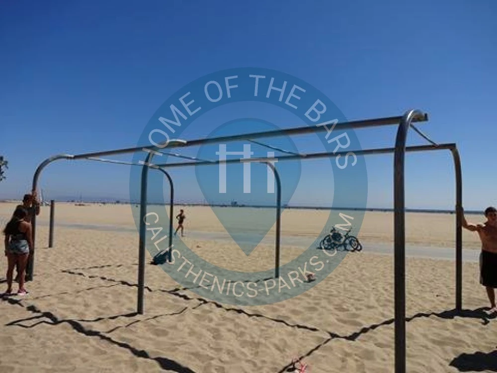 Calisthenics park in Old Muscle Beach, Pacific Terrace, Santa Monica, Los Angeles County, CAL Fire Southern Region, California, 90401, United States