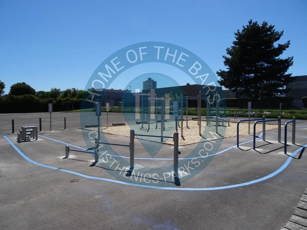 Calisthenics park in Arsoe Manche-Atlantique, 11, Rue Jean-Baptiste Lamarck, Zone industrielle de la Sphère, Hérouville-Saint-Clair, Caen, Calvados, Normandie, France métropolitaine, 14200, France
