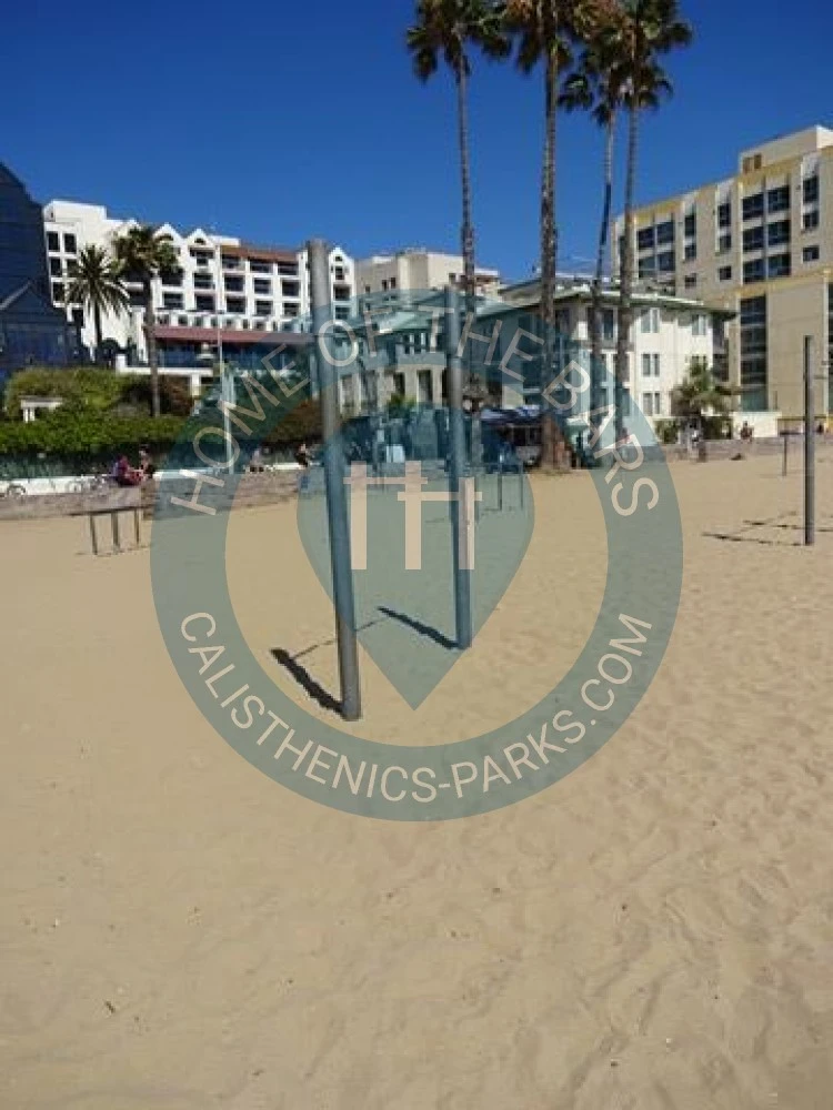 Calisthenics park in Old Muscle Beach, Pacific Terrace, Santa Monica, Los Angeles County, CAL Fire Southern Region, California, 90401, United States