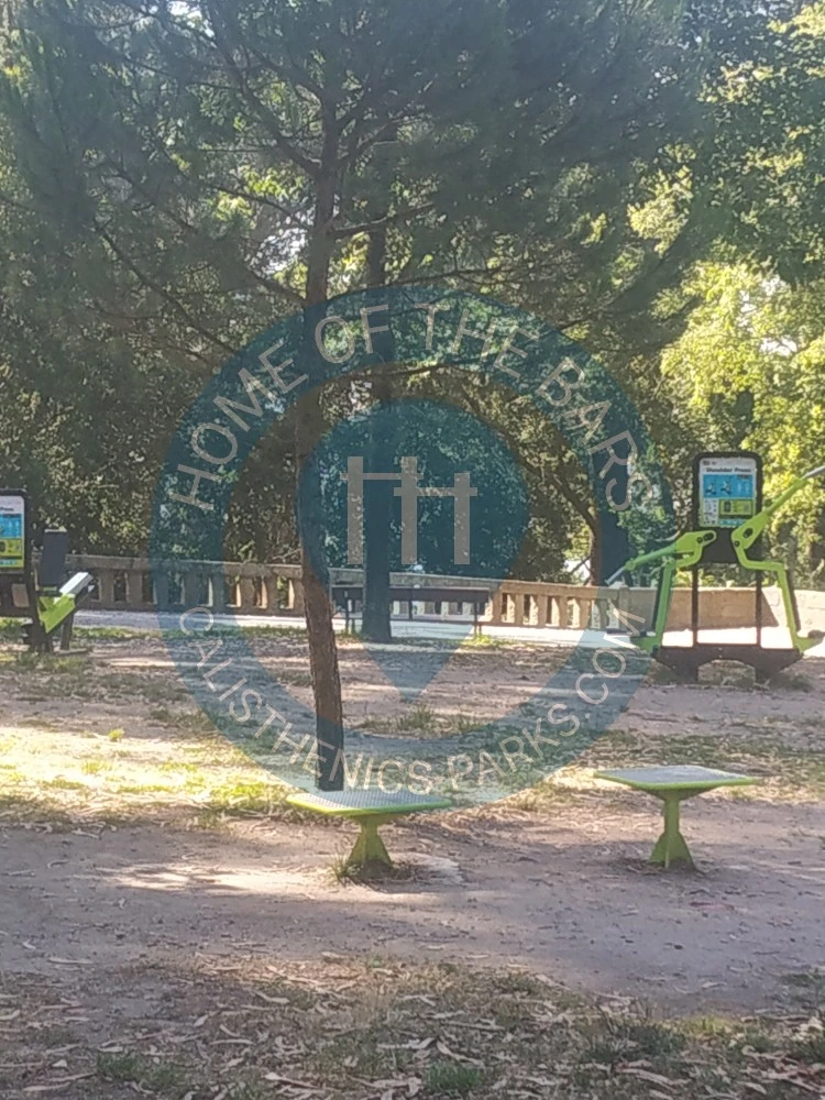 Calisthenics park in 
Address
                                    Travessa Das Antas 363, 4350-411 Porto, Porto, Portugal
                            