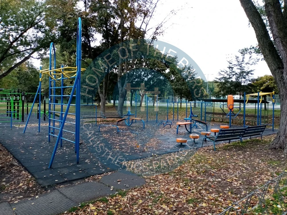 Outdoor Pull Up Bars - Debrecen - Outdoor Fitness Park Debrecen - Hungary - Spot