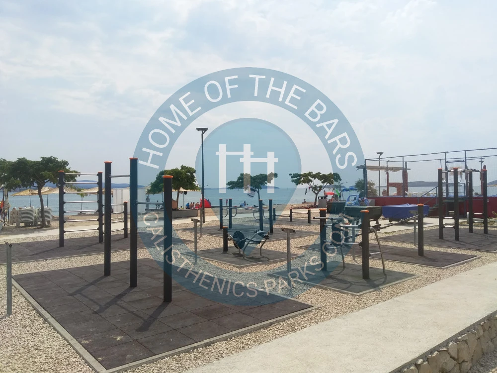 Exercise Park - Warsaw - Calisthenics Park near the Beach - Poland - Spot