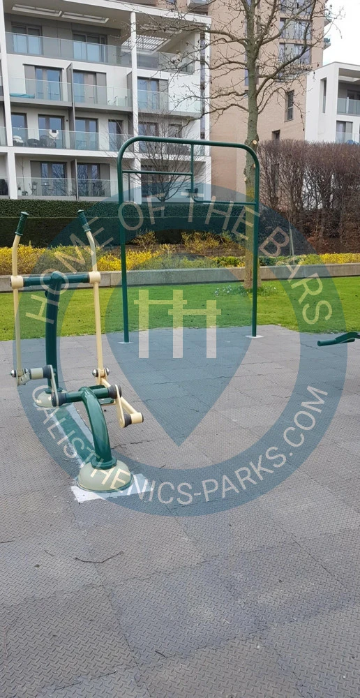 London - Outdoor Gym - Thames Barrier Park - United Kingdom - Spot