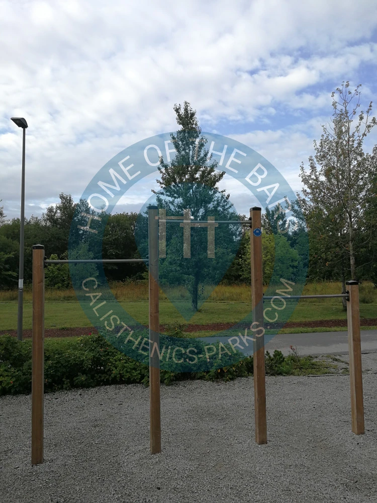Calisthenics park in 17, Majaka põik, Sikupilli, Lasnamäe linnaosa, Tallinn, Harju maakond, 11414, Eesti