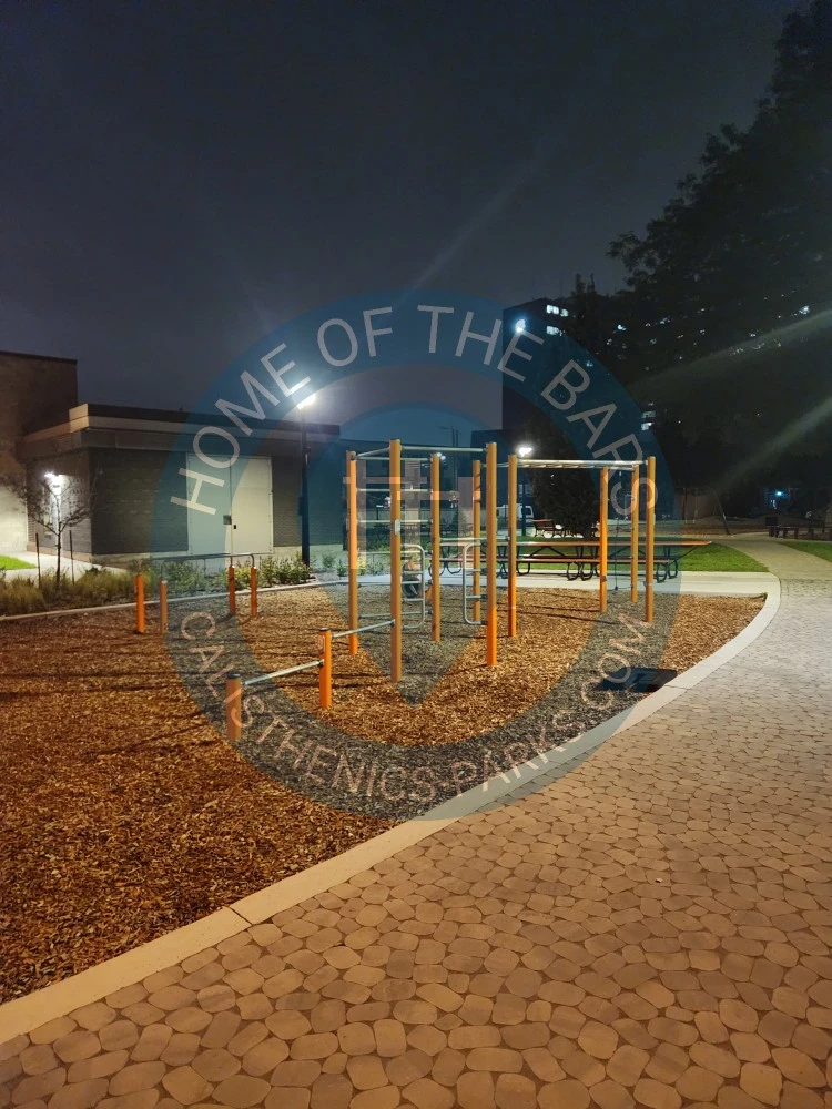 Exercise Park - Montreal - Olivier-Robert Park Montreal Outdoor Gym - Canada - Spot