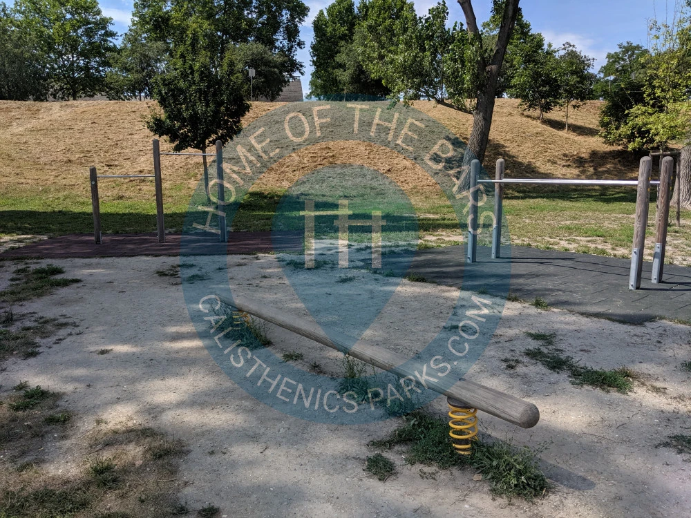 Exercise Park - Donaustadt - Hirschstetten Lake - Austria - Spot