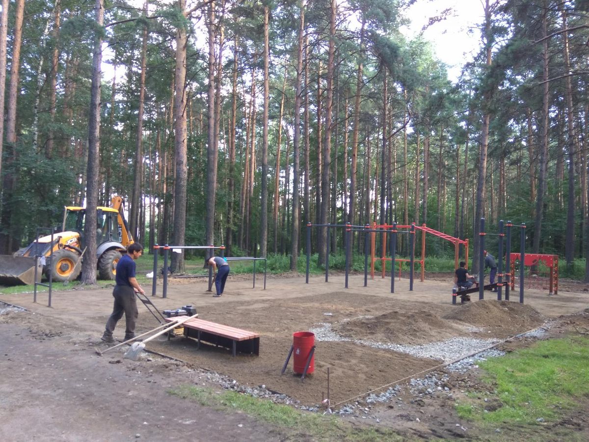Outdoor Gym - Yekaterinburg - Yekaterinburg - Street Workout Park - Остановка «Семь Ключей» - Russia - Spot