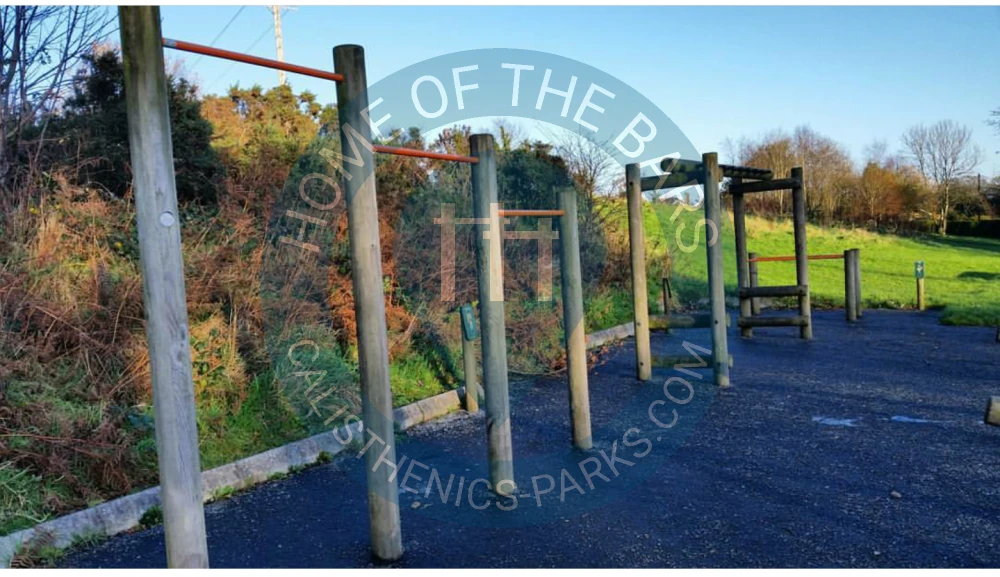 Bangor - Pull up bars - Castle Park - United Kingdom - Spot