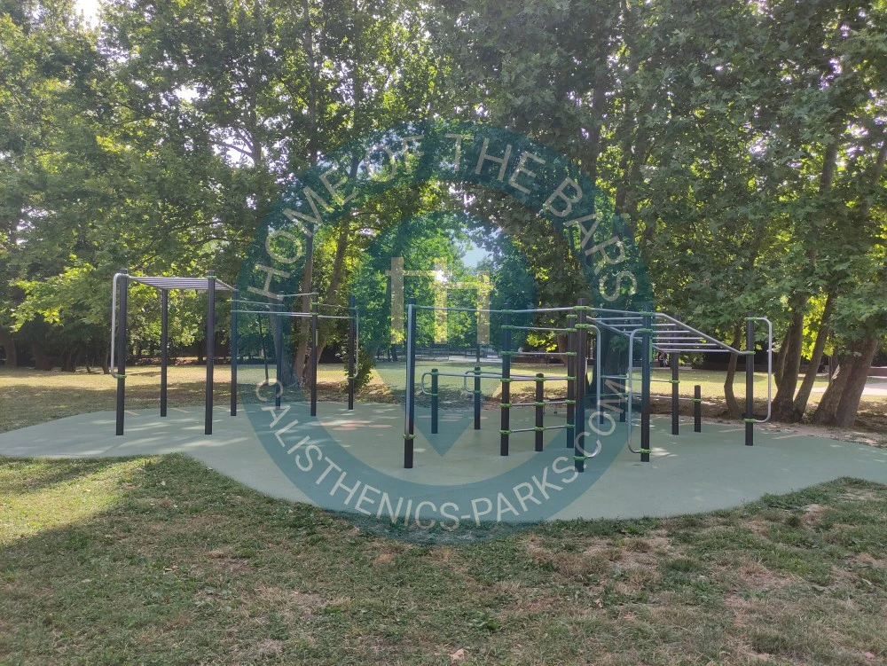 Exercise Stations - Padua - Padova - Parco Calistenichs outdoor - Parco Iris - Italy - Spot