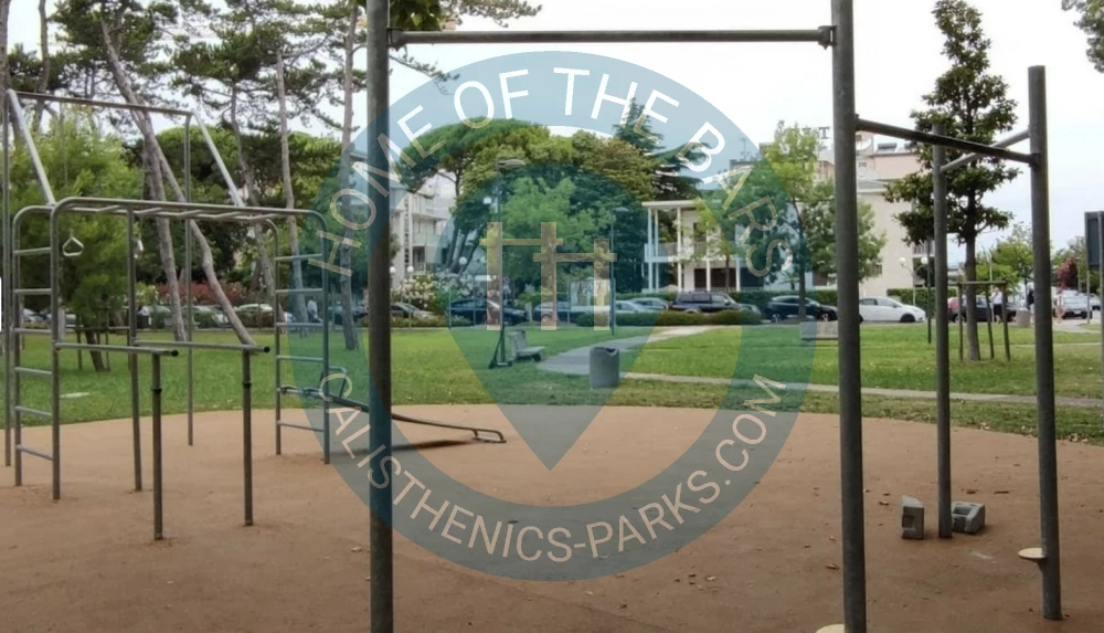 Fitness Park - Roses Park – Calisthenics Spot - countries. - Spot