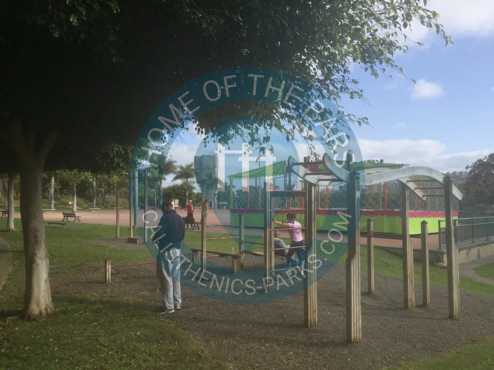 Las Palmas de Gran Canaria - Calisthenics exercise stations - Parque Juan Pablo II - Spain - Spot