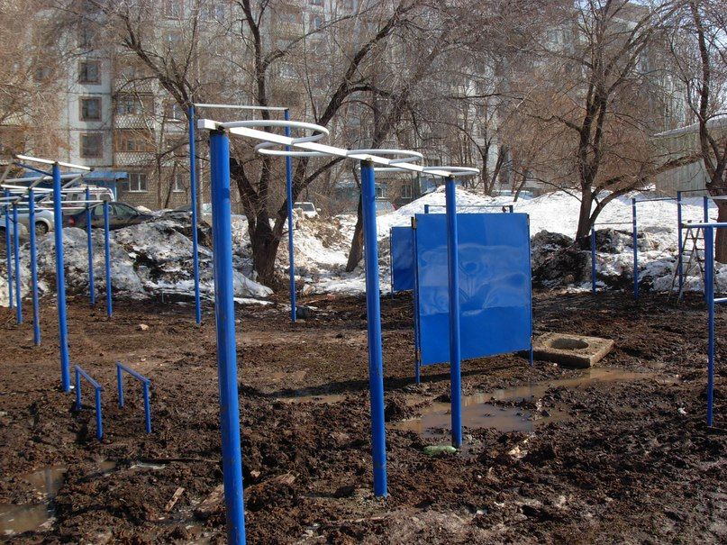 Outdoor Gym - Samara - Samara - Street Workout Park - МДМ Банк - Russia - Spot
