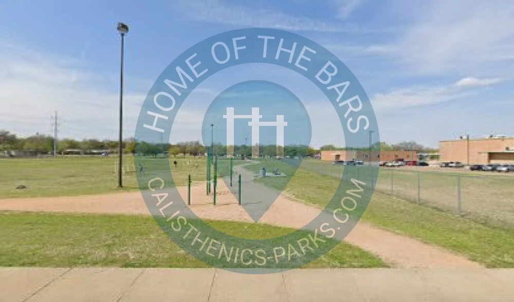 Fitness Trail - Arlington - Helen Wessler bars - United States - Spot