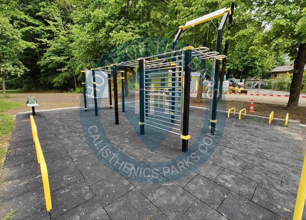 Calisthenics park in 
Address
                                    Berthastraße 47, 9201 Krumpendorf am Wörther See, Austria
                            
