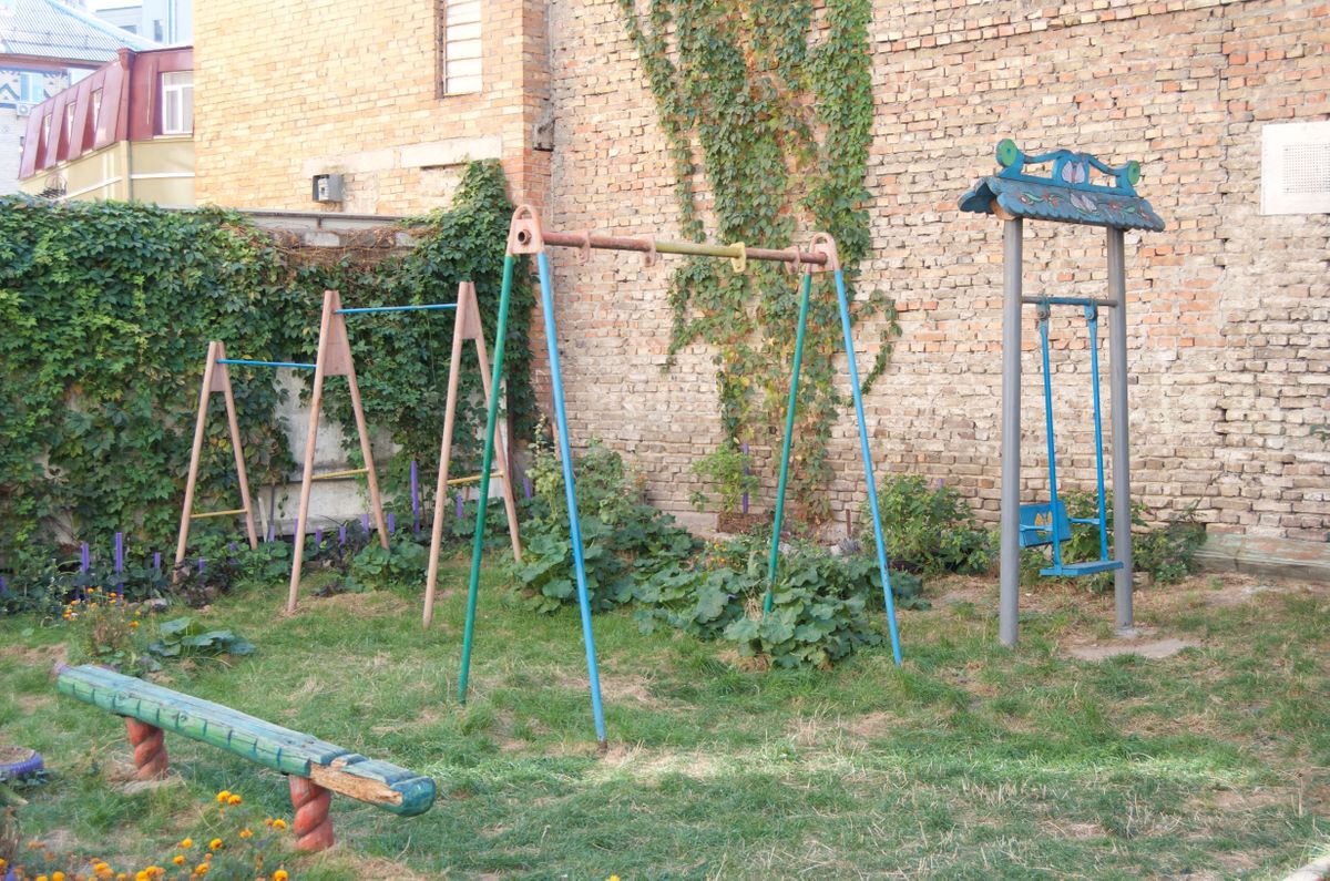 Outdoor Gym - Kyiv - Kyiv - Outdoor Gym - Smart-Holding - Ukraine - Spot
