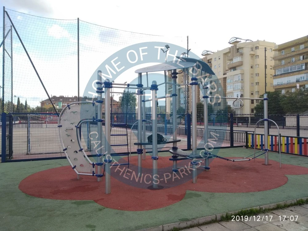 Outdoor Fitness Park - Seville - Parque de Bami, en Centro deportivo Bami - Spain - Spot