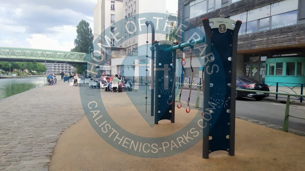 Exercise Stations - Pantin - Ring station Quai de L´Aisne - France - Spot