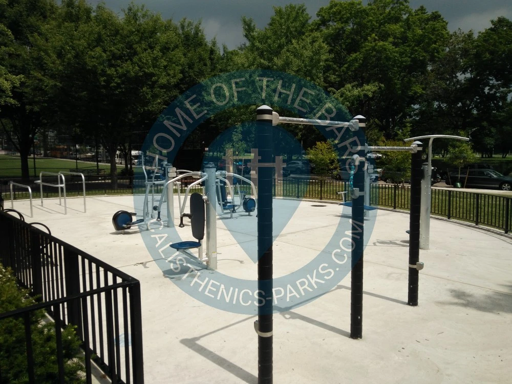 Corona - Street Workout Stations - Hinton Park - United States - Spot