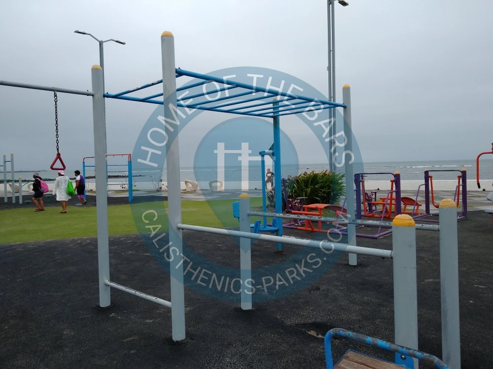 Workout Station - Veracruz - Calisthenics Gym Plaza Colon - Mexico - Spot