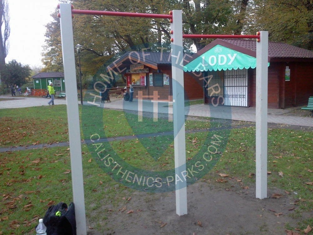 Tarnów  - Outdoor Pull Up Bars - Park Strzelecki - Poland - Spot