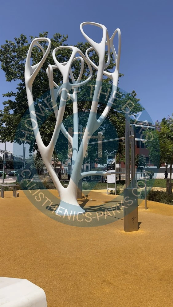 Calisthenics park in 
Address
                                    Rua Rainha Dona Leonor 19, 2700-579 Amadora, Lisbon, Portugal
                            