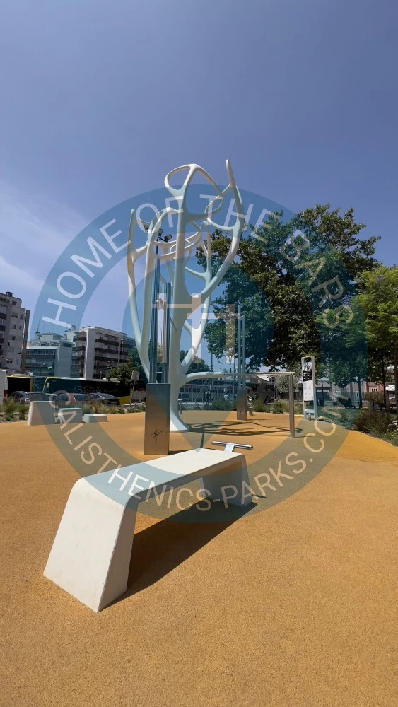 Calisthenics park in 
Address
                                    Rua Rainha Dona Leonor 19, 2700-579 Amadora, Lisbon, Portugal
                            