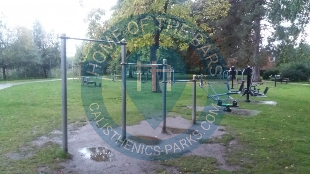Roeselare - Outdoor Exercise Fitness Park - Openbaar Stadspark - Belgium - Spot