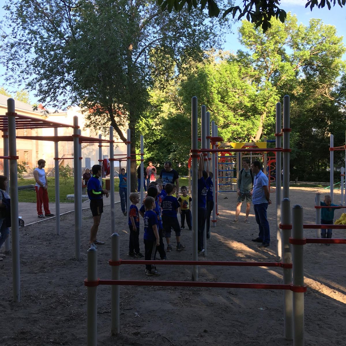 Outdoor Gym - Saratov - Saratov - Street Workout Park - Fix Price - Russia - Spot