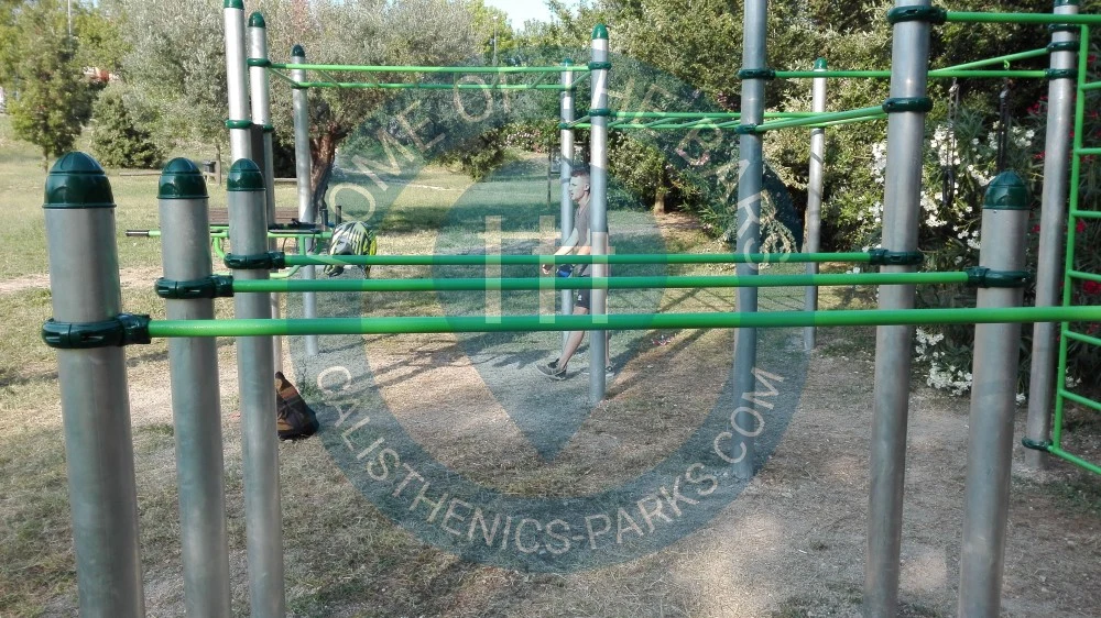 Sirolo - Calisthenics Equipment - Via Sant'Antonio - Italy - Spot
