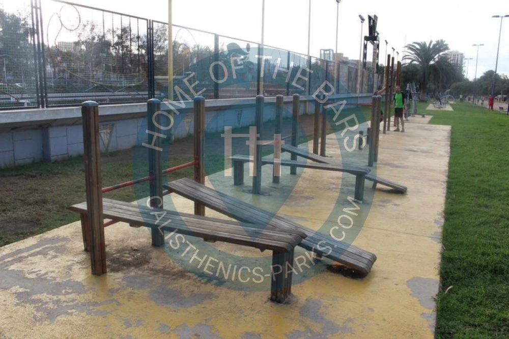 Calisthenics park in Club de natación Metropole, Calle Beethoven, Ciudad Jardin, Las Palmas de Gran Canaria, Las Palmas, Canarias, 35005, España