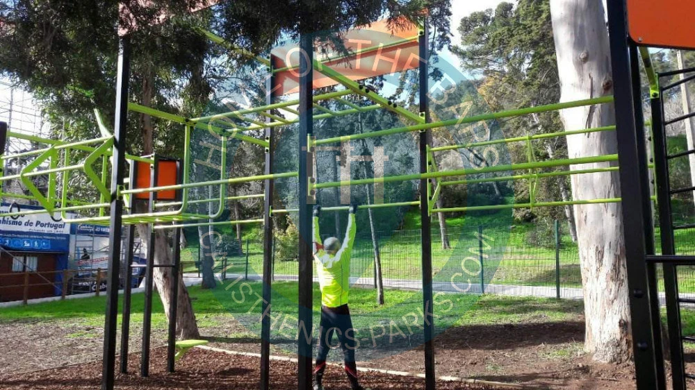 Cruz Quebrada - Public Outdoor Pull Up Bars - Campos de Treino do Jamor - Portugal - Spot